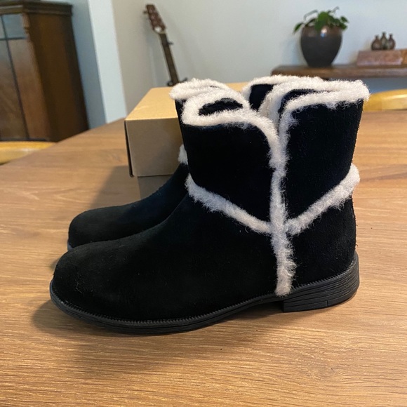 UGG Other - *Last One*New w/box Ugg Suede ankle boots